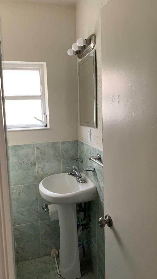 Cute, Cozy Mother-In-Law Suite In The Heart Of 마이애미 외부 사진